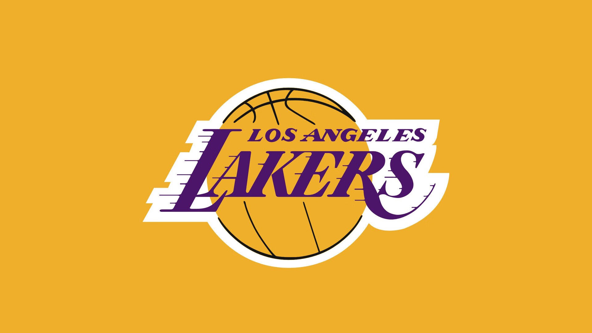 这是一个非常有意思的指令，关键词将体育界的几个不同领域（NBA、电竞、足球）进行了暴力拼接，形成了强烈的荒诞感和喜剧效果